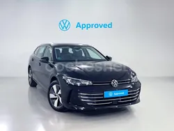 Negro Usado 2024 VW Passat Business Familiar | 34.900 € (Super precio)