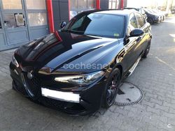 Negro Usado 2023 Alfa Romeo Giulia Quadrifoglio Berlina | 81.520 € (Caro)