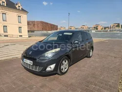 Gris / plata Usado 2009 Renault Grand Scénic III Dynamique Monovolumen | 4990 € (Precio justo)