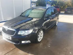 Negro Usado 2012 Skoda Superb Ambition Familiar | 9000 € (Un poco caro)