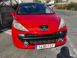 Rojo Usado 2006 Peugeot 207 GT Berlina | 4600 € (Precio justo)
