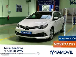 Blanco Usado 2015 Toyota Auris Hybrid Active Familiar | 13.950 € (Precio justo)