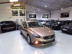 Beige Usado 2013 Volvo V40 CC Kinetic Familiar | 10.490 € (Precio justo)