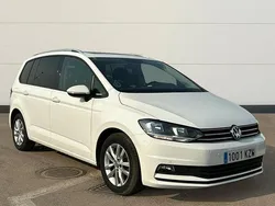 Blanco Usado 2019 VW Touran Advance Monovolumen | 25.200 € (Caro)