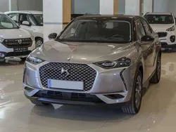 Gris Usado 2020 DS Automobiles DS3 Crossback E-Tense Grand Chic SUV | 14.490 €