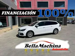 Blanco Usado 2020 Peugeot 308 Style Familiar | 9975 € (Precio justo)