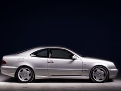 Plateado Usado 1999 Mercedes CLK55 AMG AMG Coupe | 19.900 €