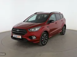 Rojo Usado 2019 Ford Kuga ST-Line SUV | 17.499 € (Un poco caro)