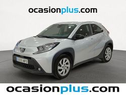 Gris Usado 2024 Toyota Aygo Play Utilitario | 13.955 € (Precio justo)