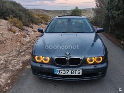 Azul Usado 2002 BMW 525 Berlina | 4600 €