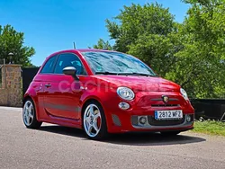 Rojo Usado 2016 Abarth 595 Competizione Utilitario | 16.095 € (Precio justo)