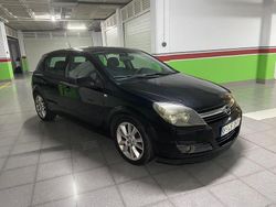 Negro Usado 2005 Opel Astra Sport | 2700 € (Precio justo)