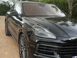 Negro Usado 2022 Porsche Cayenne Platinum Edition SUV | 84.300 € (Precio justo)