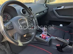 Gris / plata Usado 2010 Audi A3 Sportback Ambiente Berlina | 7500 € (Precio justo)