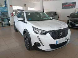 Blanco Usado 2021 Peugeot 2008 Allure SUV | 17.500 € (Un poco caro)