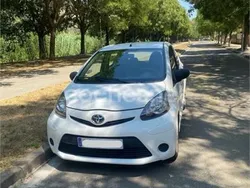 Blanco Usado 2014 Toyota Aygo Live Utilitario | 5500 €