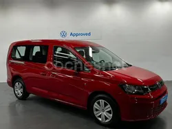Rojo Usado 2024 VW Caddy Maxi Monovolumen | 29.650 € (Buen precio)