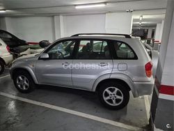 Gris / plata Usado 2002 Toyota RAV4 Sol SUV | 9500 € (Un poco caro)