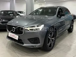 Gris / plata Usado 2021 Volvo XC60 R-Design SUV | 33.990 € (Un poco caro)