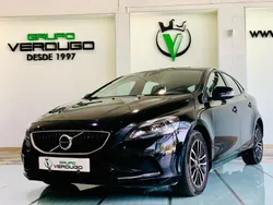 Negro Usado 2017 Volvo V40 Momentum Familiar | 13.900 € (Precio justo)