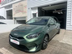 Verde Usado 2023 Kia Ceed Berlina | 18.795 € (Precio justo)