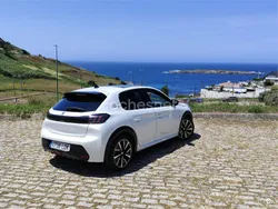 Blanco Usado 2019 Peugeot 208 GT-line Utilitario | 16.500 €