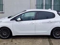 Blanco Usado 2016 Peugeot 208 Access Utilitario | 5400 € (Precio justo)