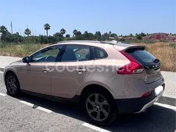 Beige Usado 2015 Volvo V40 CC Momentum Familiar | 16.900 € (Caro)