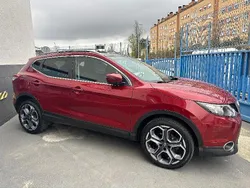 Rojo Usado 2015 Nissan Qashqai SUV | 12.950 € (Buen precio)