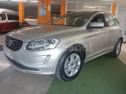Beige Usado 2017 Volvo XC60 Momentum SUV | 17.590 € (Buen precio)