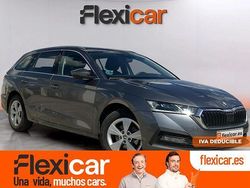 Gris / plata Usado 2022 Skoda Octavia Style Familiar | 19.790 € (Precio justo)