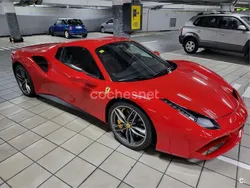 Rojo Usado 2021 Ferrari 488 Descapotable | 250.000 €