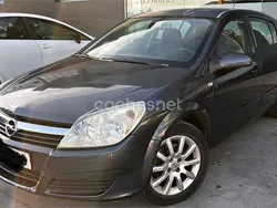 Gris / plata Usado 2007 Opel Astra Sport Berlina | 2500 € (Buen precio)