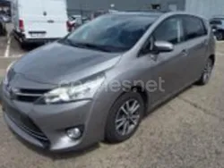 Beige Usado 2014 Toyota Verso Advance Monovolumen | 12.000 € (Un poco caro)