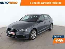Gris Usado 2014 Audi A3 Attraction Berlina | 14.999 €