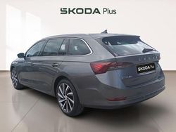 Gris / plateado Usado 2025 Skoda Octavia Selection Familiar | 35.490 € (Caro)