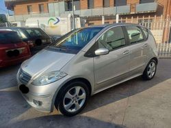 Plateado Usado 2005 Mercedes A150 Avantgarde Utilitario | 4490 € (Precio justo)