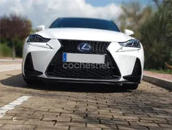 Blanco Usado 2017 Lexus IS300h Sport Line Berlina | 27.000 € (Caro)