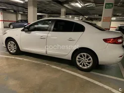 Blanco Usado 2015 Renault Fluence Dynamique Berlina | 6000 € (Precio justo)