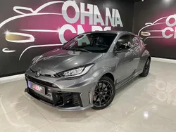 Gris Nuevo 2025 Toyota Yaris Utilitario | 57.990 €