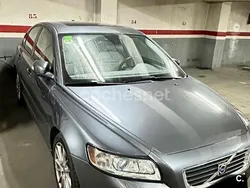 Gris / plata Usado 2008 Volvo S40 Summum Berlina | 4900 €