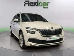 Blanco Usado 2022 Skoda Kamiq Sport SUV | 19.490 € (Precio justo)