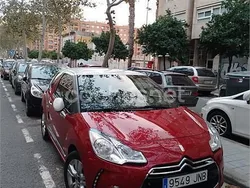 Granate Usado 2016 DS Automobiles DS3 Berlina | 9700 € (Precio justo)