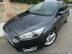 Gris / plata Usado 2016 Ford Focus Trend Berlina | 11.000 € (Precio justo)