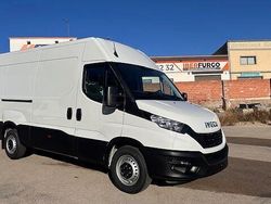 Blanco Nuevo 2025 Iveco Daily Berlina | 32.950 €