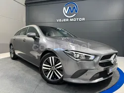 Gris / plata Usado 2020 Mercedes CLA200 Shooting Brake Familiar | 21.900 € (Precio justo)