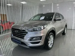 Gris / plata Usado 2021 Hyundai Tucson SUV | 20.990 € (Precio justo)