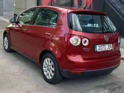 Rojo Usado 2008 VW Golf Plus Highline Monovolumen | 3990 € (Buen precio)