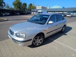 Gris / plata Usado 2003 Hyundai Elantra GLS Berlina | 2400 €