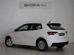 Blanco Nuevo 2025 Skoda Fabia | 16.990 € (Precio justo)